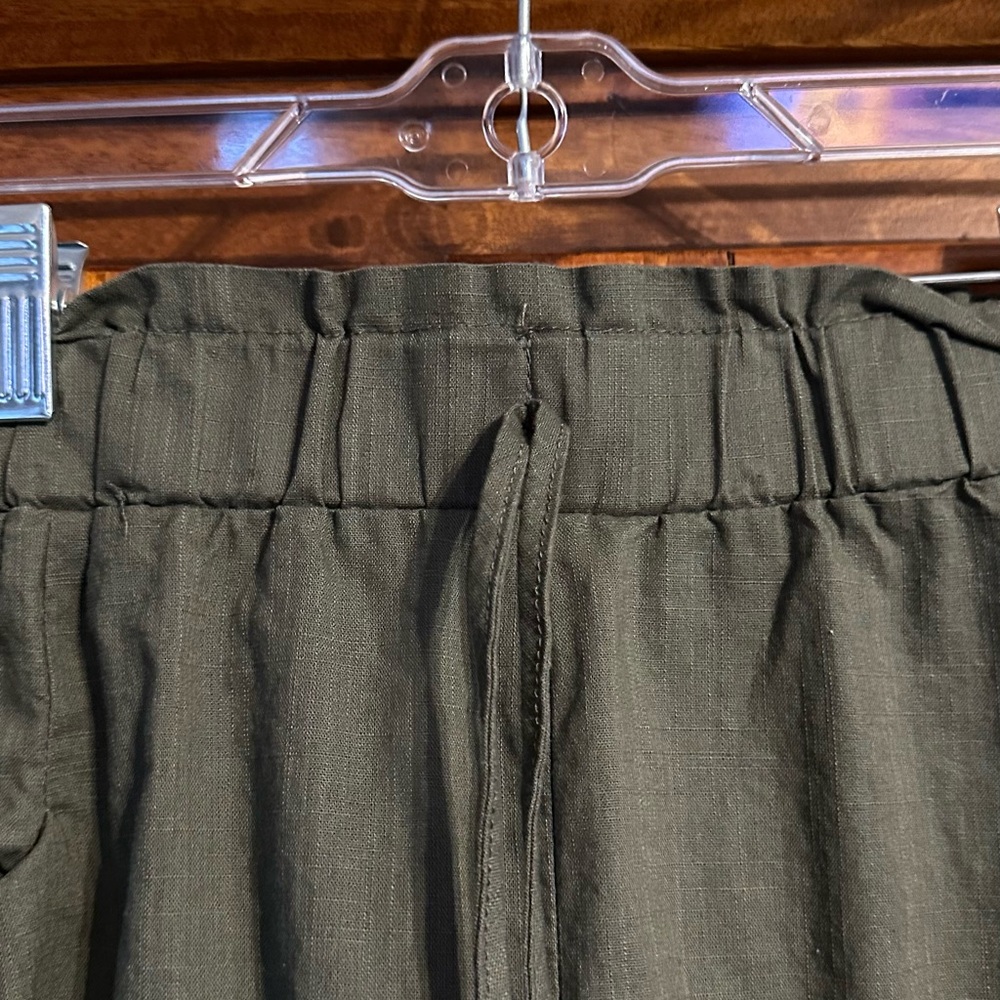 Men's Olive Green Pants - Picture 4 of 4